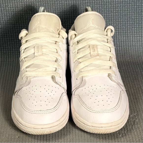 Nike Air Jordan 1 Low ‘Triple White’ Sneakers 553560-126 Size 4.5Y Size 6 Women - Picture 3 of 10